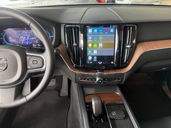 VOLVO XC60 2.0 T8 RECHARGE PLUS AWD GEARTRONIC